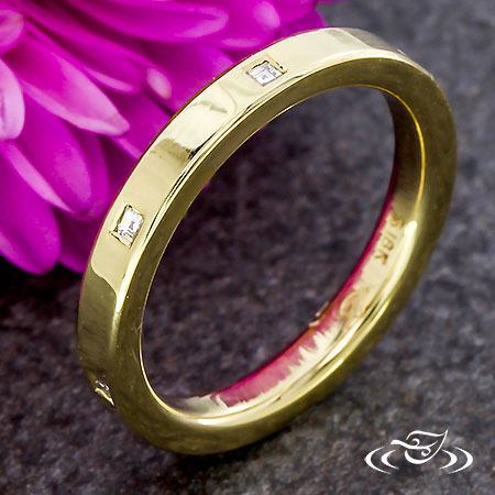 Geometric Square Step Diamond Band