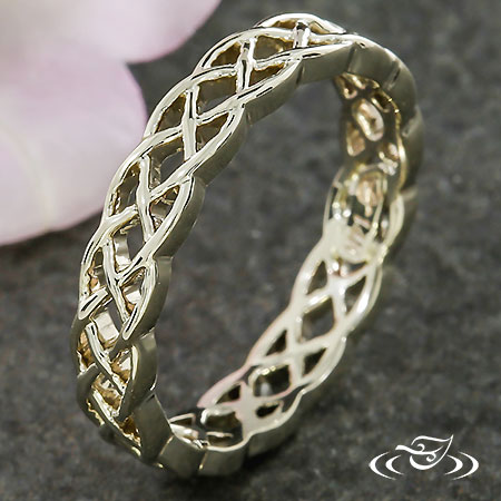 14Kt White Celtic Band