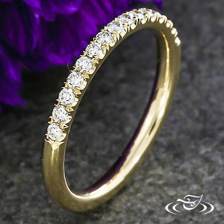 Fishtail Diamond Band