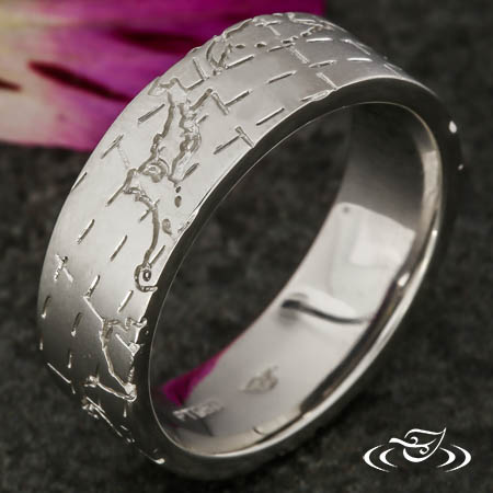 Wolrdly Wedding Band