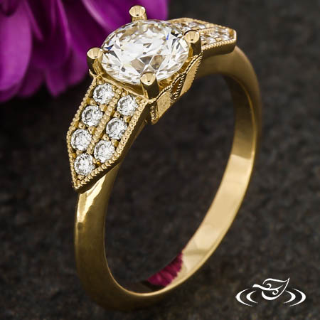 Golden Vintage Engagement Ring