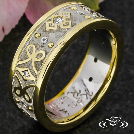 Mandala Pattern Diamond Wedding Ring