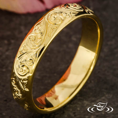 18Kt Yellow Engraved Band