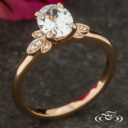 Accented Oval Solitaire