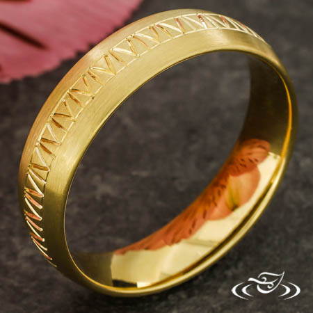 Roman Numeral IV Engraved Band