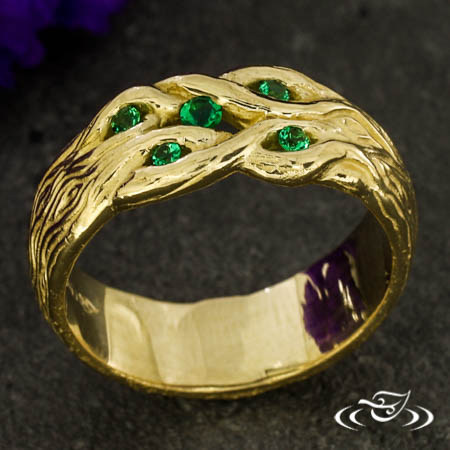 Customize engagement and wedding ring