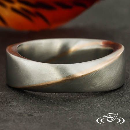Mobius inlay wedding band