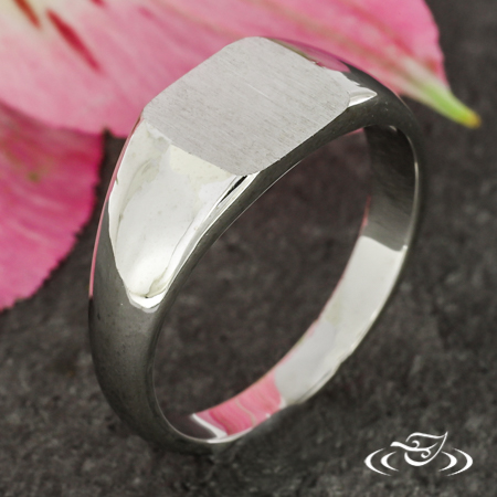 Engraveable Signet Ring
