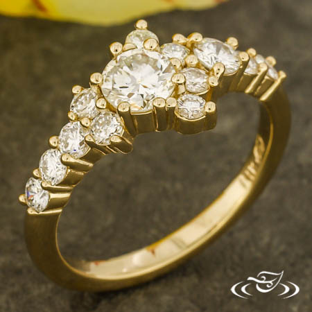 Cluster Style Ring 