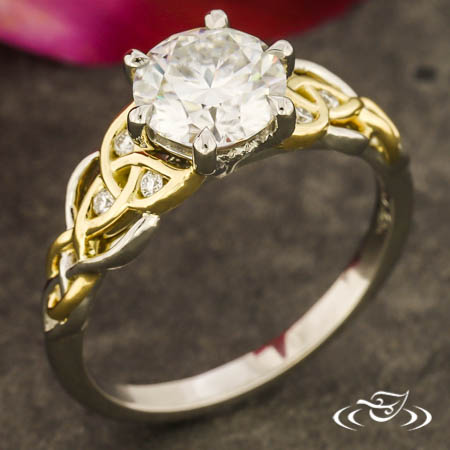 Two-Tone Trinity Knot Celtic Ring