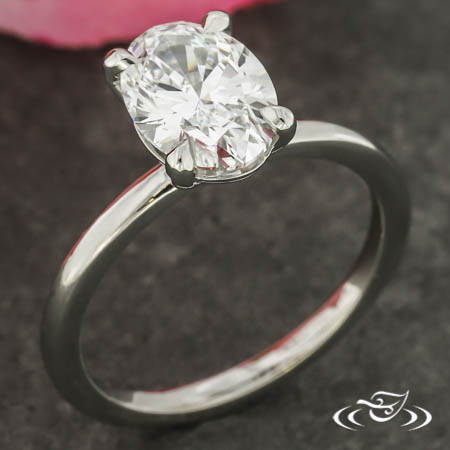 Oval Solitaire 
