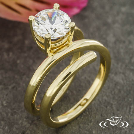 Spiral engagement ring store