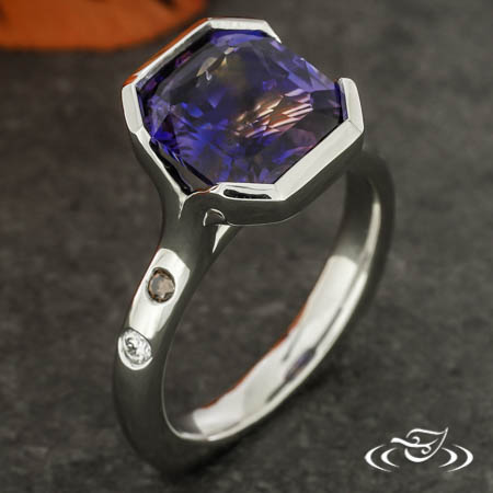 Radiant Parti Sapphire Half Bezel Ring