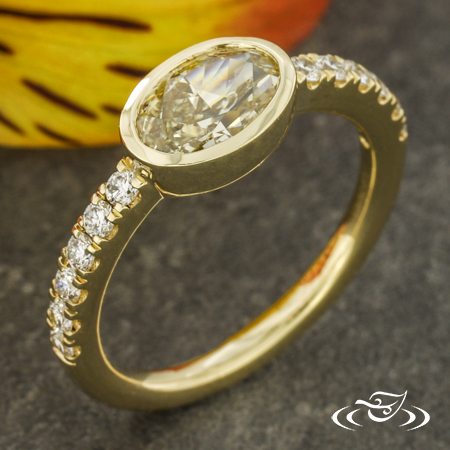 14Ky Bezel Oval Yellow Lab Diamond Ring