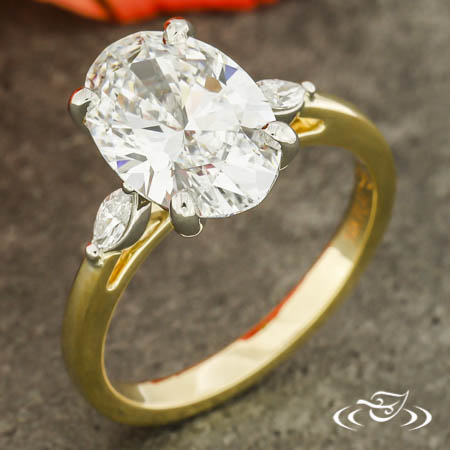 Two Tone Oval Solitaire 