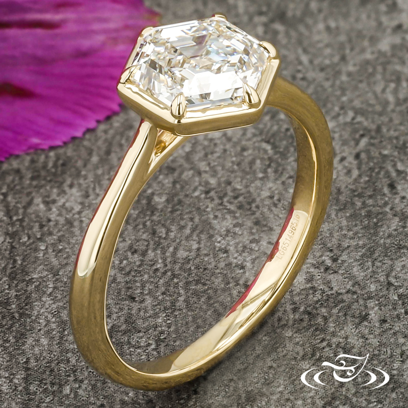 14Ky Certified Hexagon Lab Diamond Solitaire