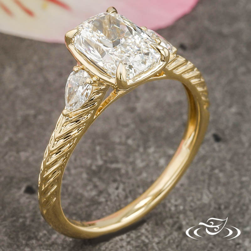 14Ky 2.24Ctw Lab Diamond 3-Stone Ring 