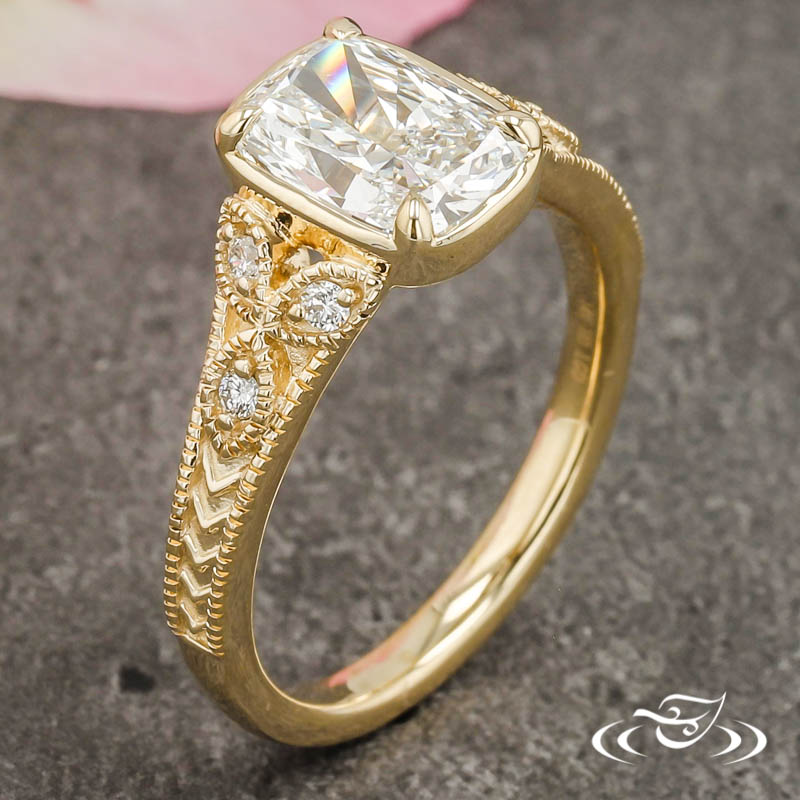 14Ky 2.09Ctw Lab Diamond Cushion Ring 