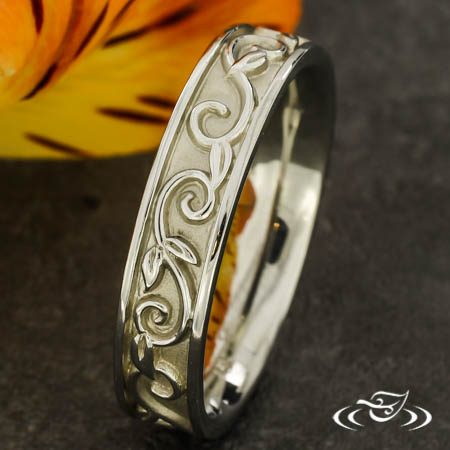 18K White Gold 5MM Carved Band
