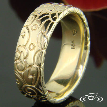 Organic 18K Yellow Gold 6MM Carved Band