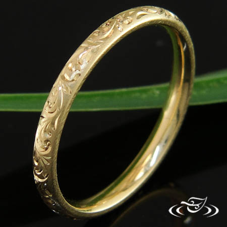 Antique 18K Yellow Gold 2Mm Band