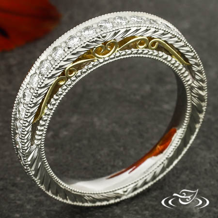 Platinum 2.5Mm Antique Style Band